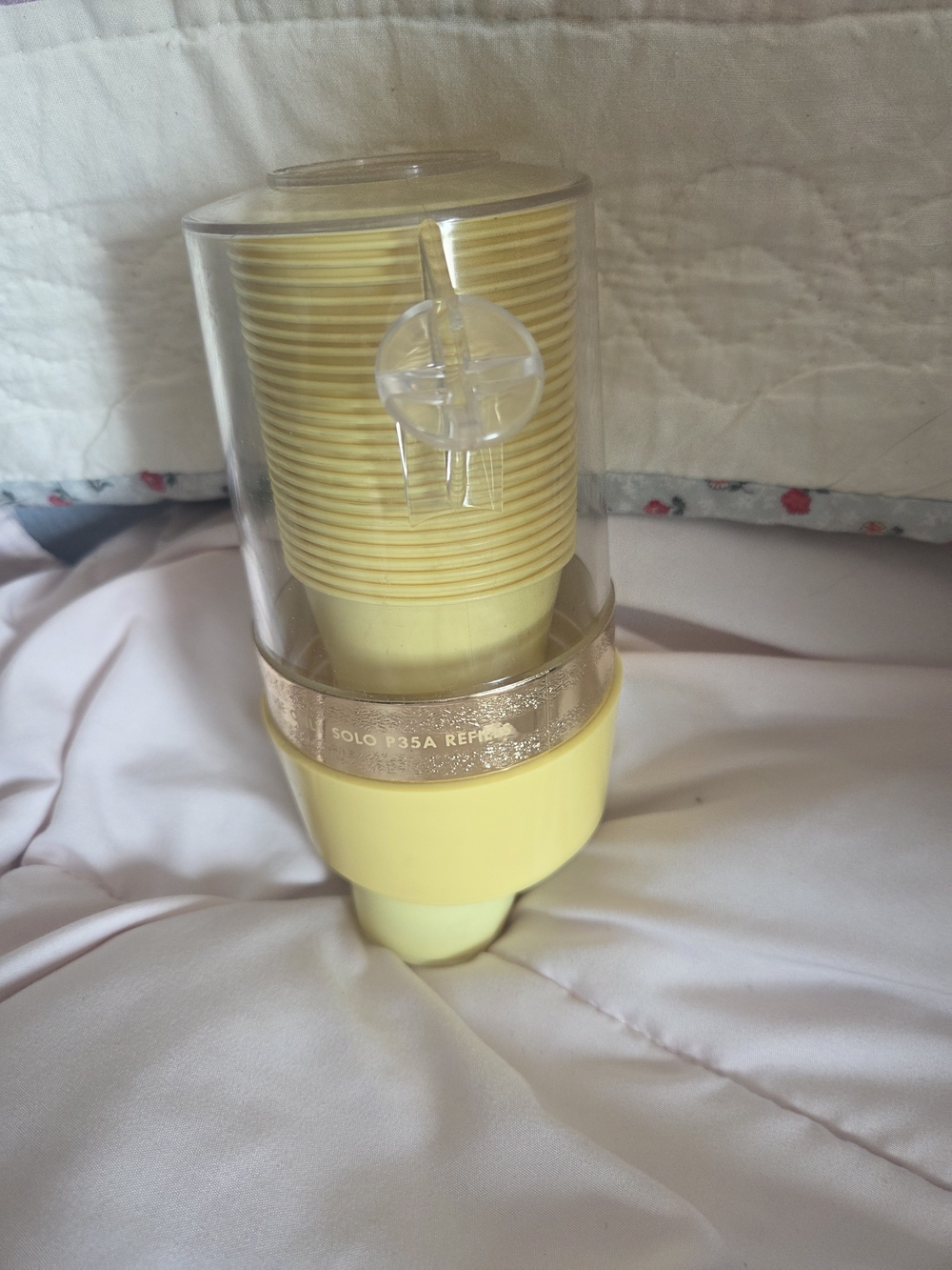 Solo Gup Yellow Stackable Cups - Portable Cup Dispenser - Picture 3 of 3